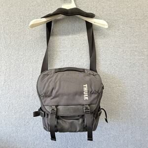 Thule Sweden TCDS-101 Covert DSLR Camera Bag Satchel Dark Shadow Shoulder Lens